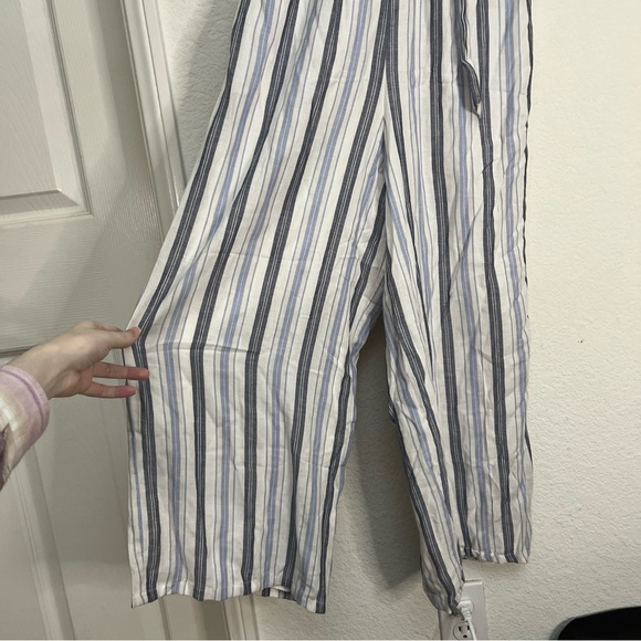 NEW Crystal Sky Blue White Jumpsuit Striped Wide Leg Flowy Cropped Romper Sz S - Picture 4 of 12